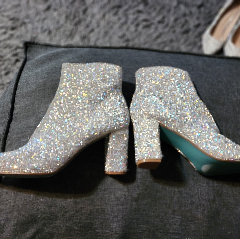 Size 9 Betsey Johnson 3 inch heels crystal booties